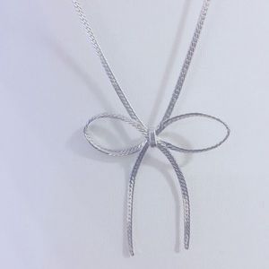 🆕 Bow Necklace